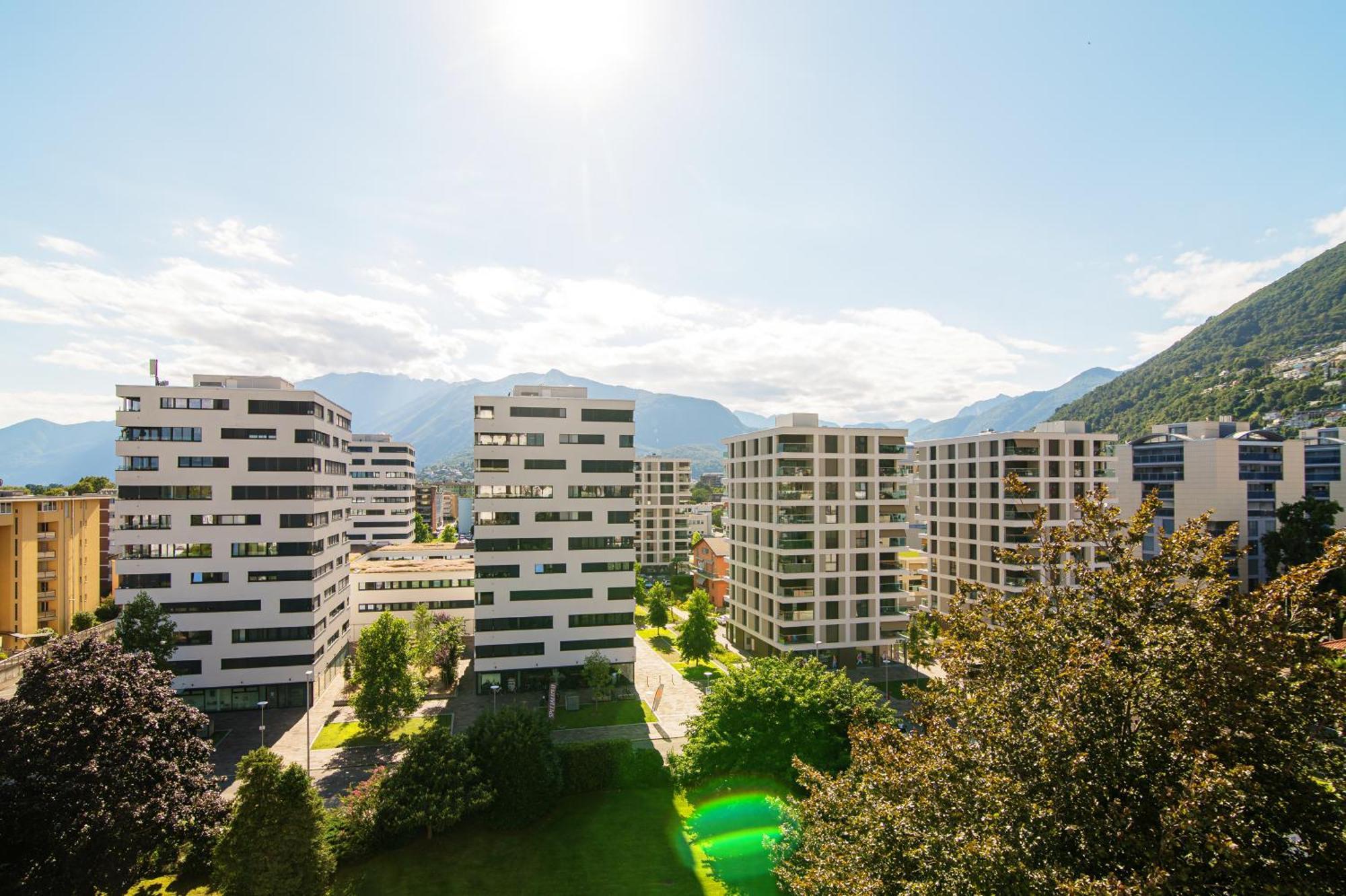Loft Torre Locarno By Quokka 360 - Large Studio On The City View Tower מראה חיצוני תמונה