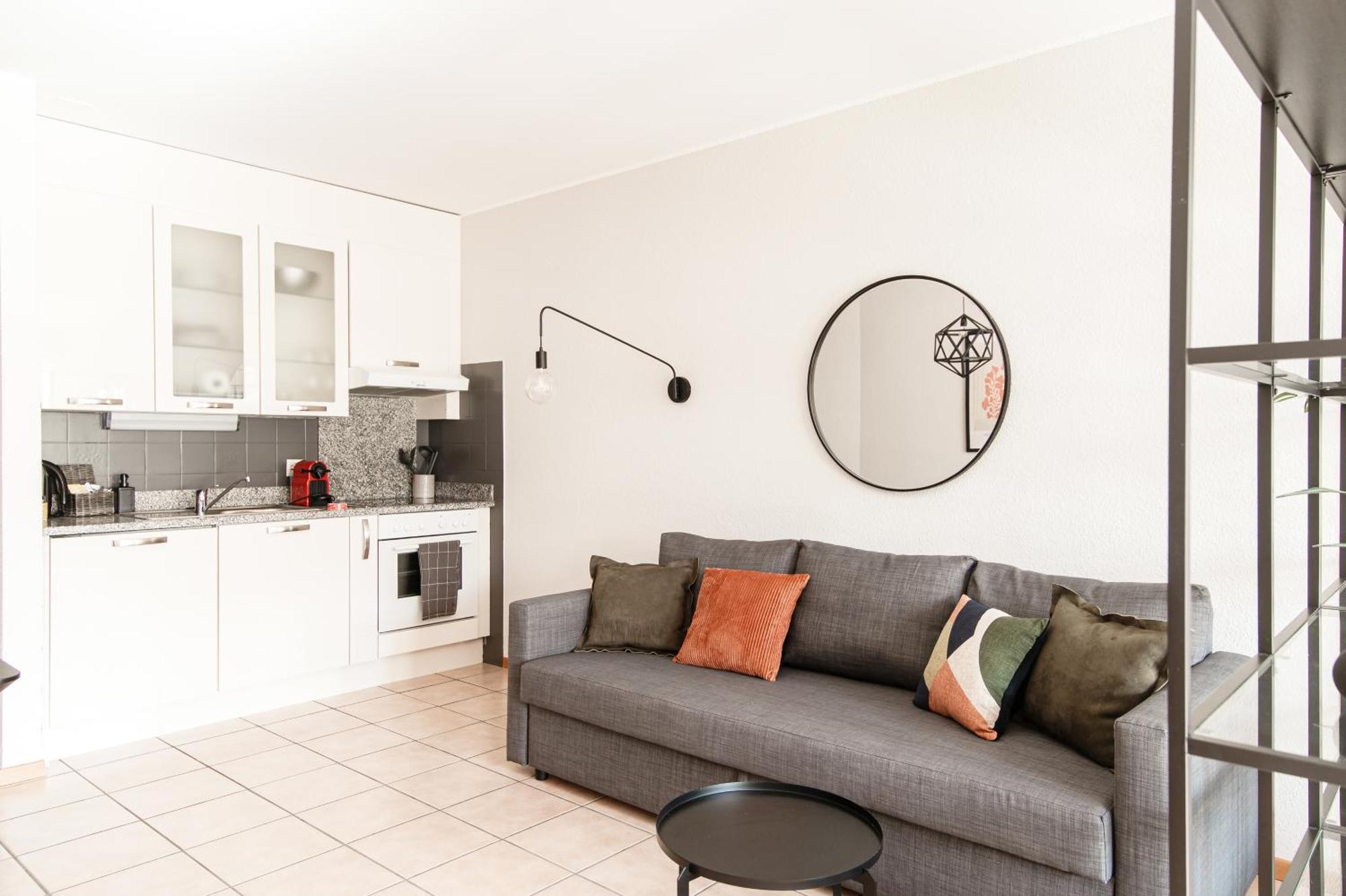 Loft Torre Locarno By Quokka 360 - Large Studio On The City View Tower מראה חיצוני תמונה